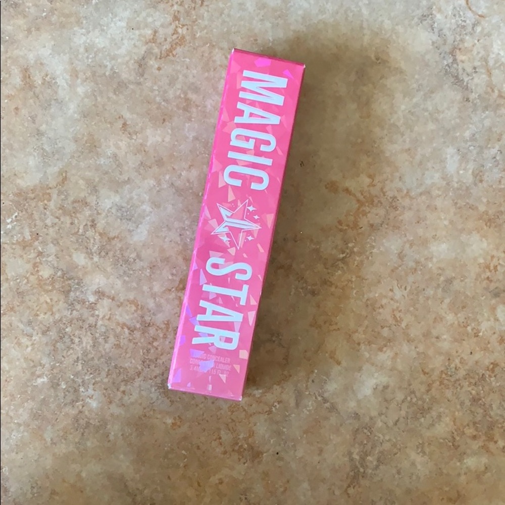 Jeffree Star Magic Star Concealer C25